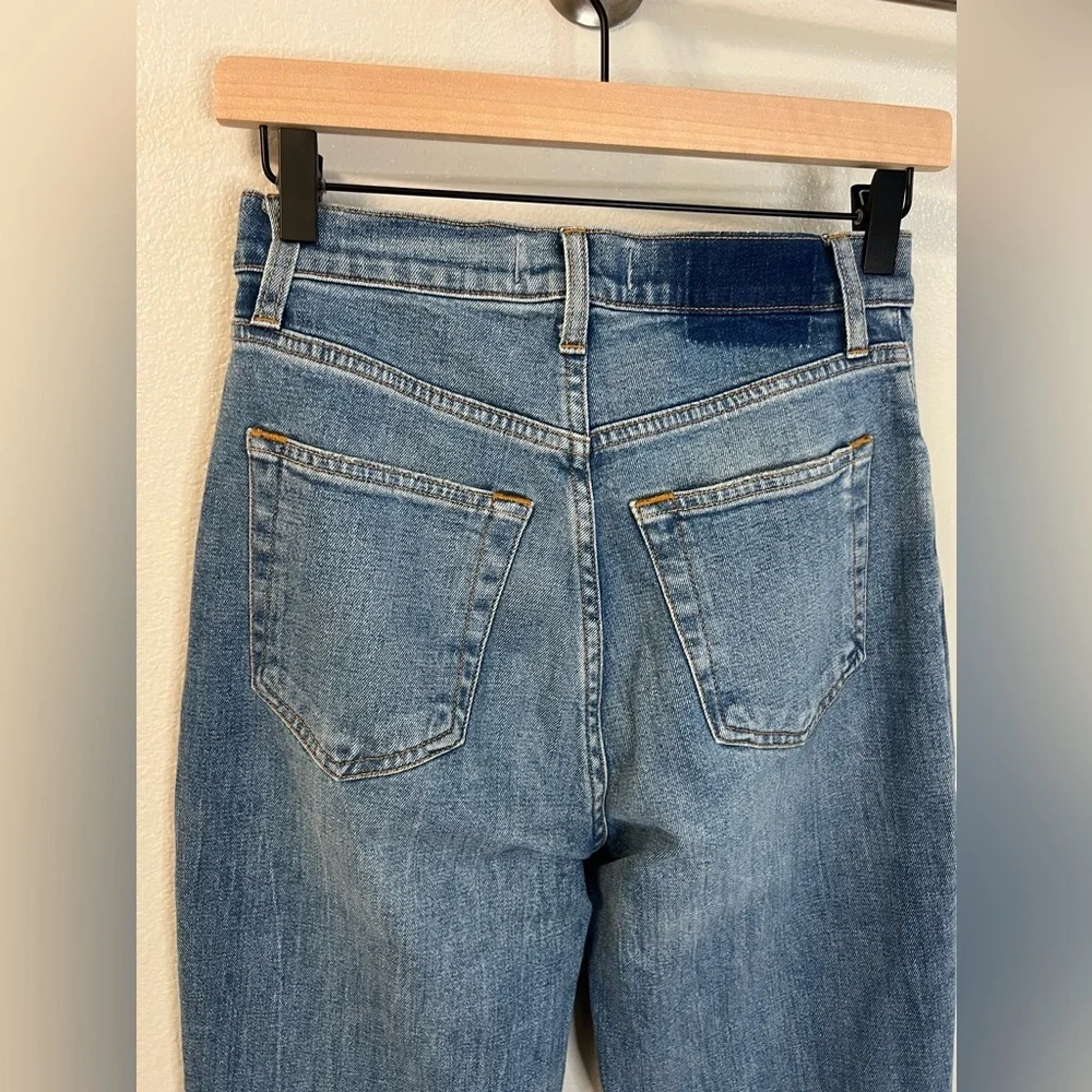 Abercrombie Curve Love Ultra High Rise Ankle Straight Jean Size 2L - Picture 8 of 11